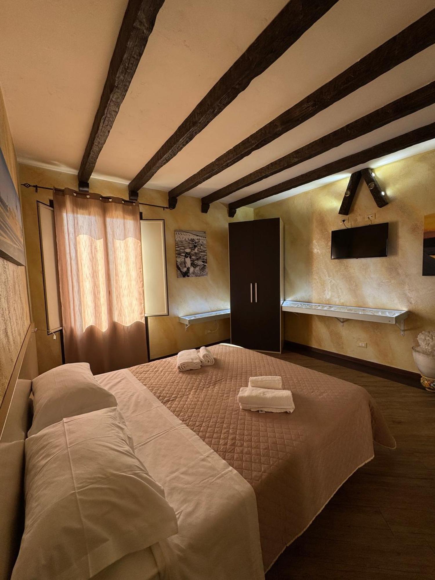 Summer Wind Apartments Трапани Екстериор снимка