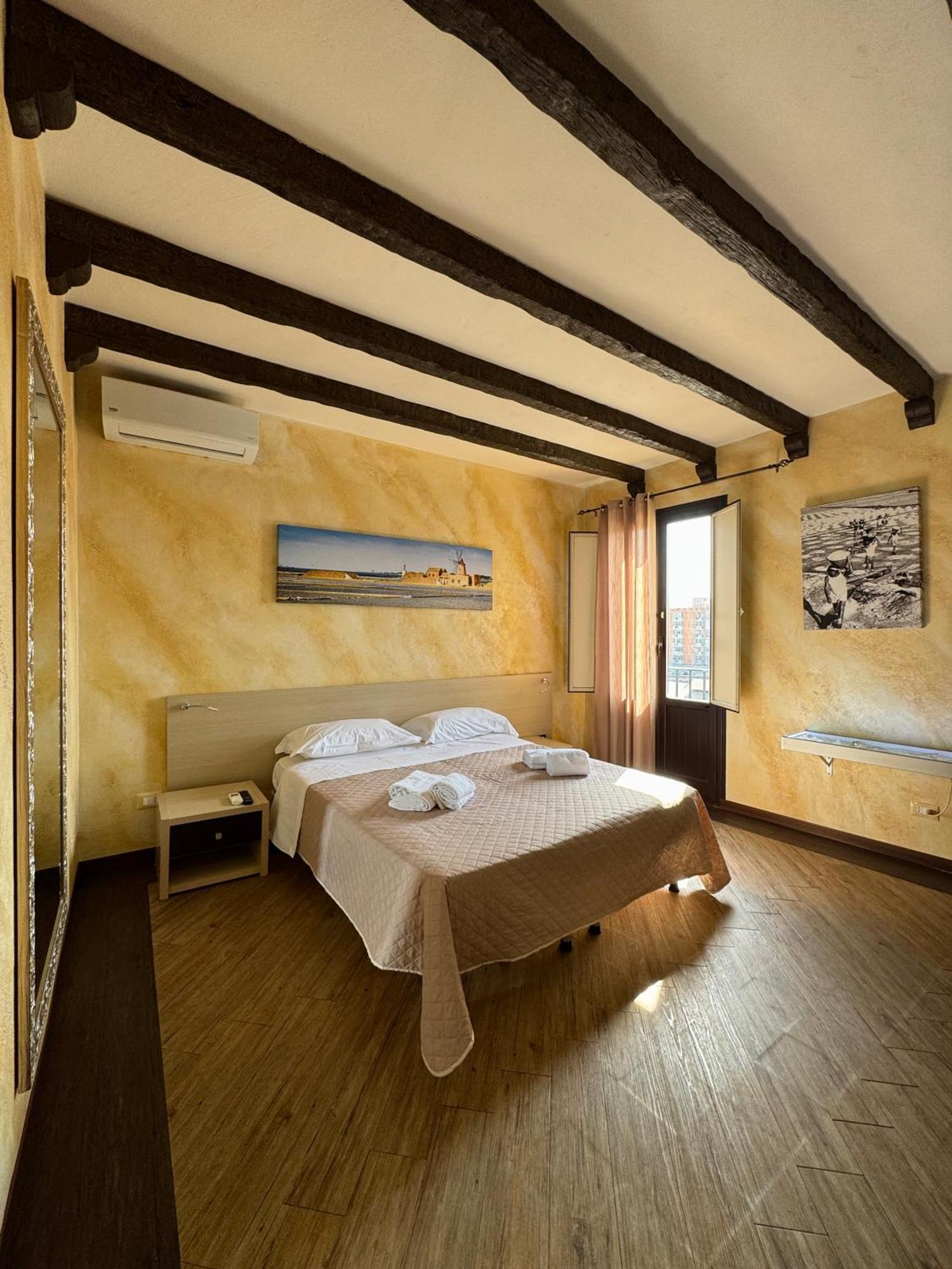 Summer Wind Apartments Трапани Екстериор снимка